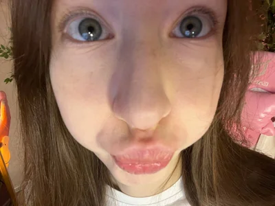 Miche1le_Allenne funny photos Pic 4