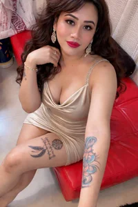 Saloni_slut Public Immagine 