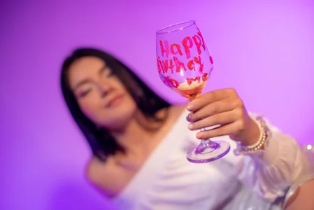 RoxanaBorns_'s My birthday is coming, come with me! Come with me to spend an incredible day🎉🎂🎁✨❤️ Sex Photo 2