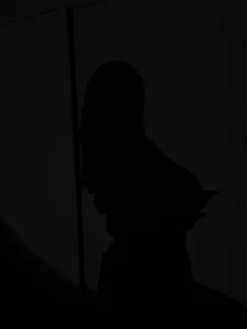 AtheneaRossiのShadowsの 2枚の写真