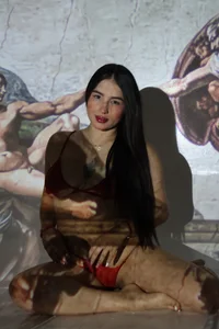 Ashley_Evans22: Urban Glow 🏙️ ( 3 фото)