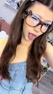 Zoe_Vee Banana Mode: ON Pic 4