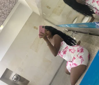 AleezaFrench 🥰 Foto 2