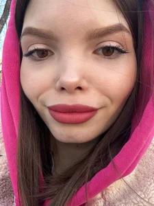 Whispers of Desire od Curvy_Dynamite_  7 snímek