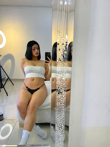 imkrystall 🖤🖤 Pic