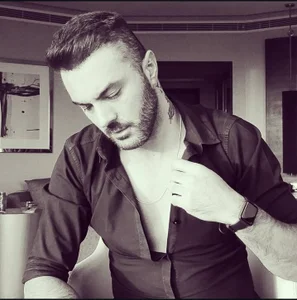 Bysezarr Public Immagine  2