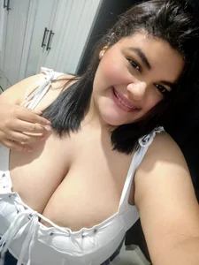 Alaia99 Public Pic