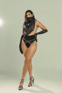 SarahYates desert charm Pic