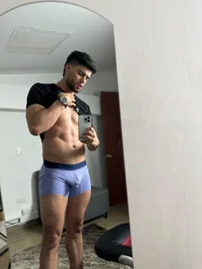 Colt_PerciのHeyの 3枚の写真