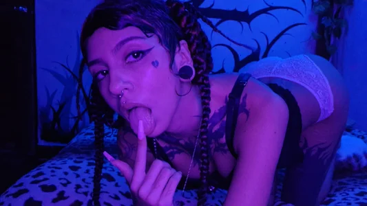 nanaismorelonely 💕💕💋💋💋 Foto 2