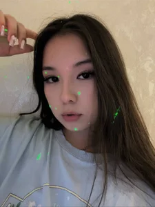 AlberthaEscue beauty is in your eyes Pic 5