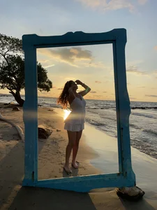 Sarabubbie Sara in the beach👙 Pic 4