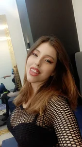 AngeliqueGirard Beatiful girl Pic