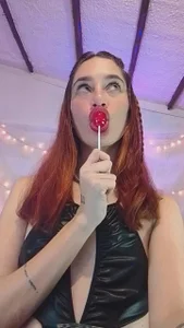 IsaBaileys_ Mmmm 🍭😏😏 Pic 2