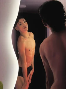HEY, DON'T BE SHY de im_sebaslopez  Imagens