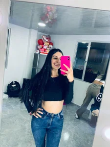 Im_Danna_LS Public Pic 5