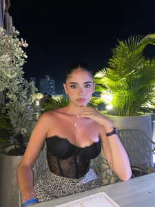 Maia_antonelli Public صورة واحدة|Maia_antonelli Public صورتان|Maia_antonelli Public  6 صور|Maia_antonelli Public  6 صورة