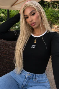 DanikaPaterrson Would you like to spend a whole afternoon having a picnic with me? 🧺 🤗 slika 4