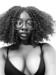 ZahhyFrequency Eyes Wide Shut 🎬👁️ Immagine  6