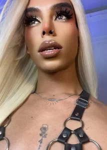 DanniLee_ KISS MY WET LIPS 🖤✨ зображення 4