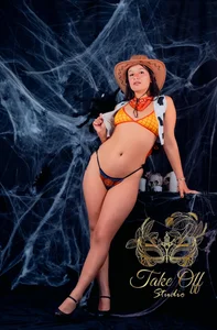 briandah_: Happy Halloween ♥2025♥ ( фото)