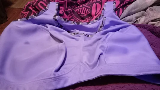 Alli_Kat Used bra 3 Pic