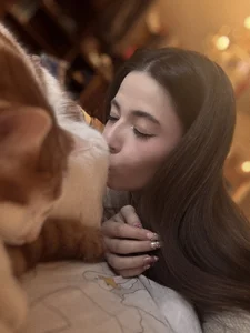 AmeliaFlares Meow Immagine  3