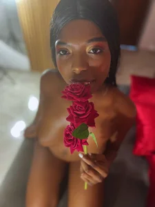 Coral_w10 🔥 “Red Passion on Valentine's Day” 🔥 slika