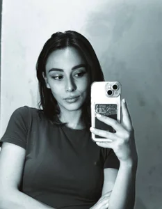 NikkiCampellone Public  2. fénykép