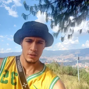 Sábado de Ryan_coopper  4 Imagens