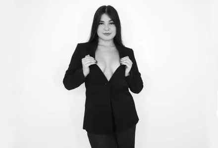 CamilaSofiia Midnight editorial🖤🤍 Pic 6