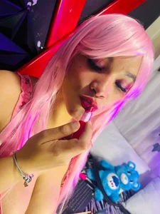ivonne_diaz1 a pink girl with lustful thoughts   사진