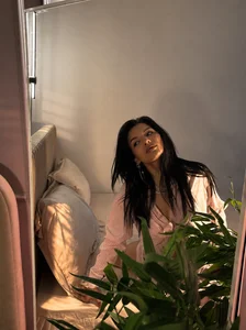 look at me first de BiancaKennedy  3 Imagens