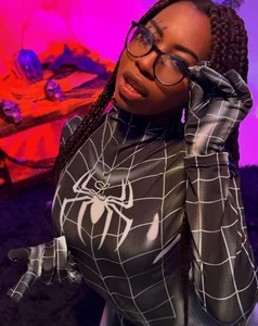 Raquel_jones Kiss Me, Spider🎃 Pic 3