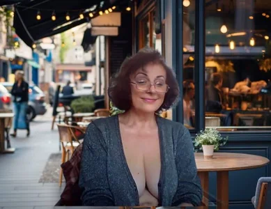 Julia54391 Public зображення 5