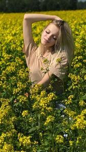 Foxy_Blondie My little piece of sunshine for you! 💛 Pic