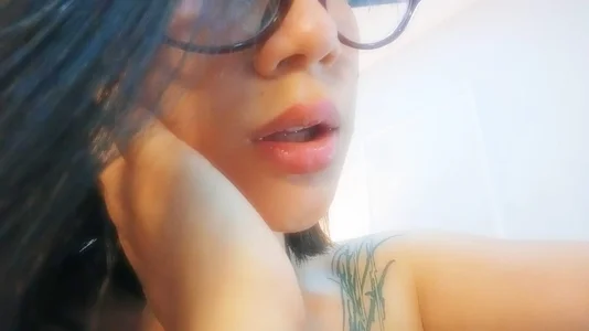 EmiilyyCooper Dreamer woman ♥ Pic 4