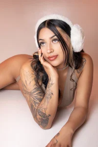 KatianPierce: DELICATE AND SEXY ( 4 фото)