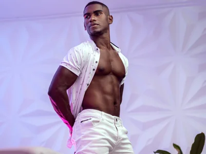 RyanJackson_のPublicの 4枚の写真