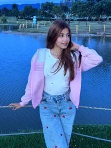Zoehoney_18 Public Pic 6