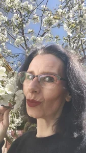 chillimonia Geschminktes Gesicht am Kirschbaum 🍒👑💋💕 Hình 6