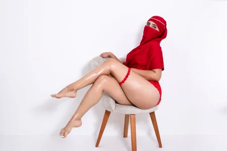 Jasmin_hamdan: I don't promise calm, I promise fire ( 6 фото)