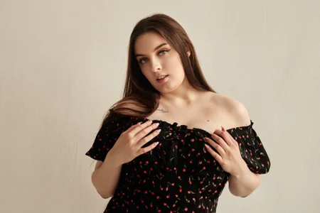 _Shy_Jenny_ Velvet Touch🌹 Billede