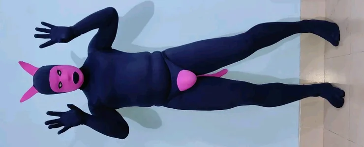 zen-zentaisspandexのFETISH COSPLAYの 3枚の写真