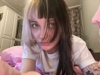 meowmeowgrl's photo