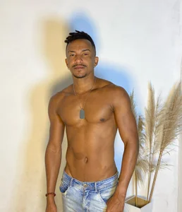 1 de Itsmikenoir  4 Imagens