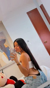 GabrielaMeow Public Immagine  2