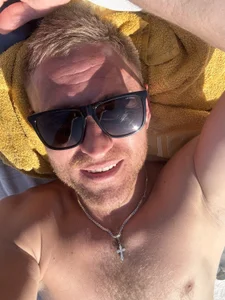 GOOPYlove: Public ( 6 фото)