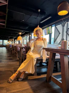 UmaTruewoman Public Immagine  8