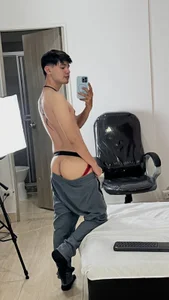 Public de Derek_Sinn Foto 3